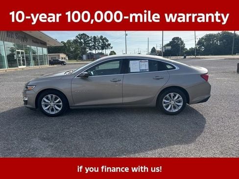 Used 2025 Chevrolet Malibu LT FWD image 1