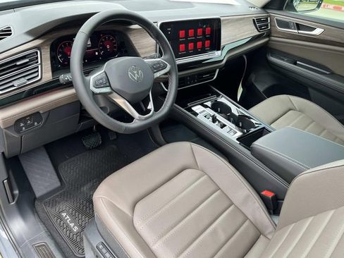 New 2026 Volkswagen Atlas SEL AWD/4WD image 13