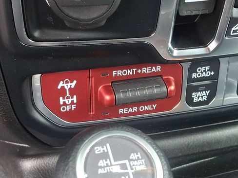 Used 2024 Jeep Wrangler Unlimited Rubicon 4xe AWD/4WD image 25