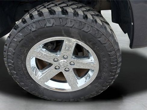 Used 2017 RAM 1500 Express image 28