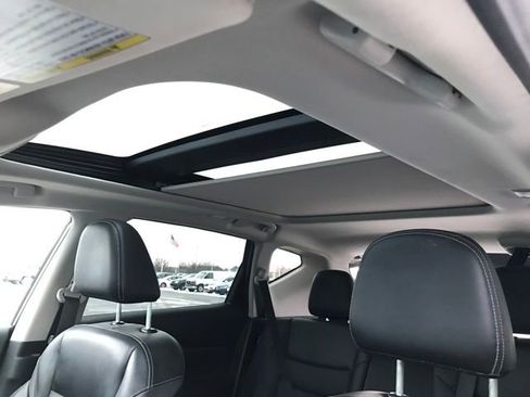 Used 2023 Nissan Murano SL image 14