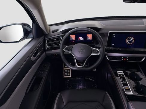 New 2026 Volkswagen Atlas Peak Edition image 23
