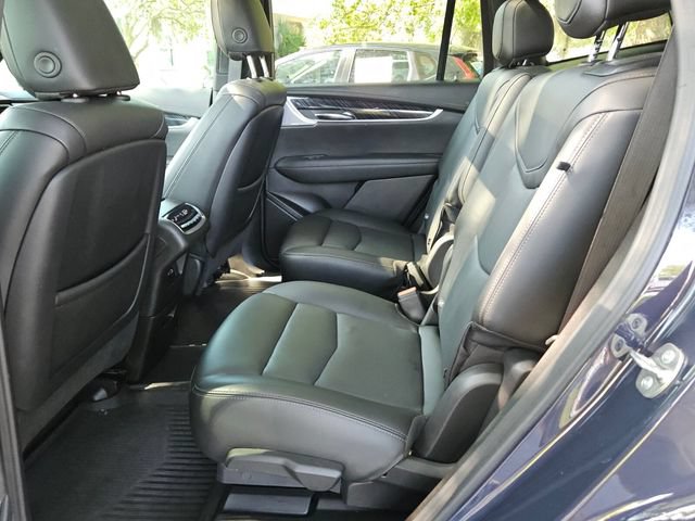 Used 2024 Cadillac XT6 Premium Luxury w/ Technology Package FWD image 11
