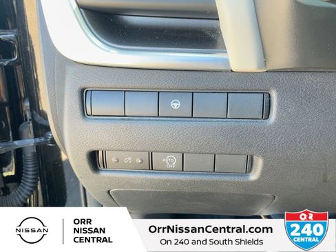 Used 2023 Nissan Rogue SV AWD/4WD image 18