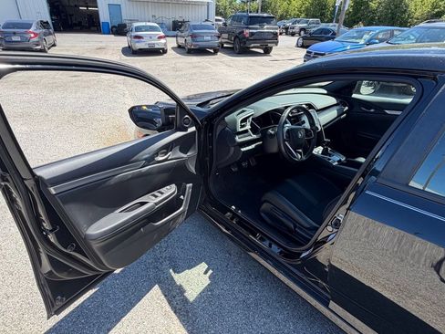 Used 2020 Honda Civic Sport image 13