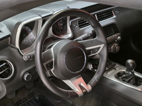 Used 2010 Chevrolet Camaro SS w/ RS Package RWD image 5