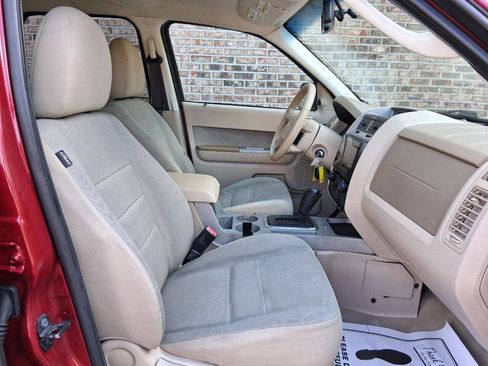 Used 2011 Ford Escape XLT FWD image 10