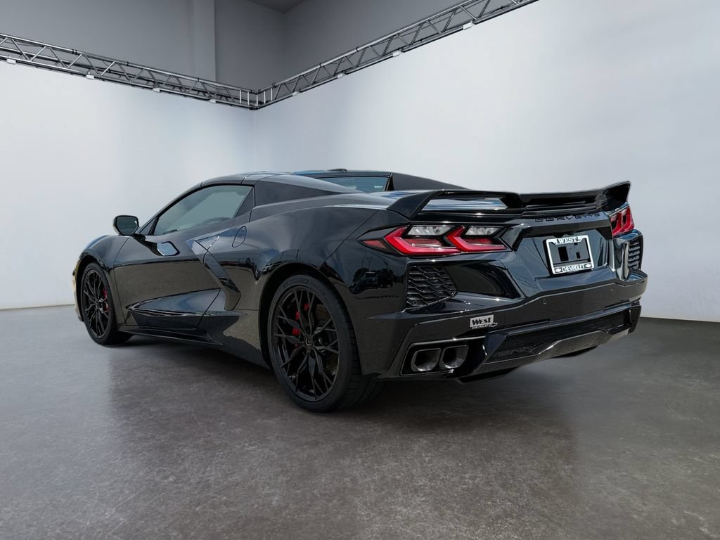 Used 2024 Chevrolet Corvette Stingray Premium Conv w/ Z51 Performance Package RWD image 5