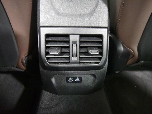 Used 2025 BMW 228i xDrive AWD/4WD image 17