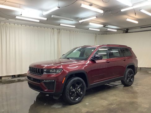 New 2026 Jeep Grand Cherokee L Limited image 1