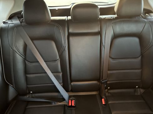 Certified 2024 MAZDA CX-5 AWD 2.5 S w/ Preferred Package image 12