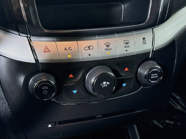 Used 2020 Dodge Journey SE w/ SE Popular Equipment Group FWD image 15