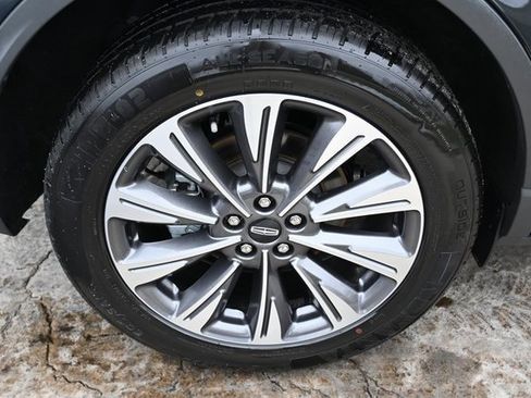 Used 2022 Lincoln Corsair Reserve w/ Equipment Group 201A image 12