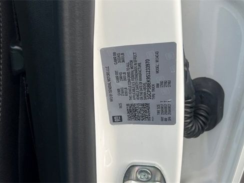 Used 2025 Chevrolet Colorado W/T w/ Advanced Trailering Package image 40