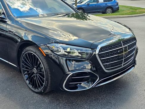 New 2027 Mercedes-Benz S 580 4MATIC Sedan image 2