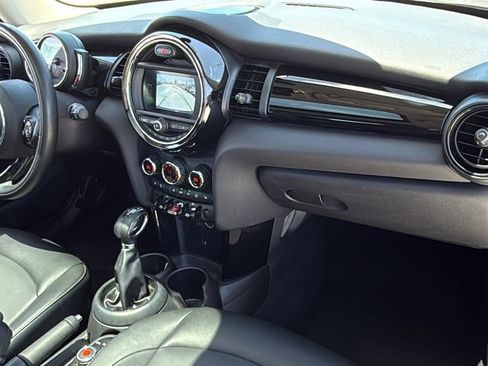 Used 2019 MINI Cooper 2-Door Hardtop FWD image 39