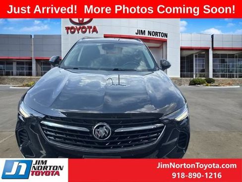 Used 2023 Buick Envision Preferred FWD image 2