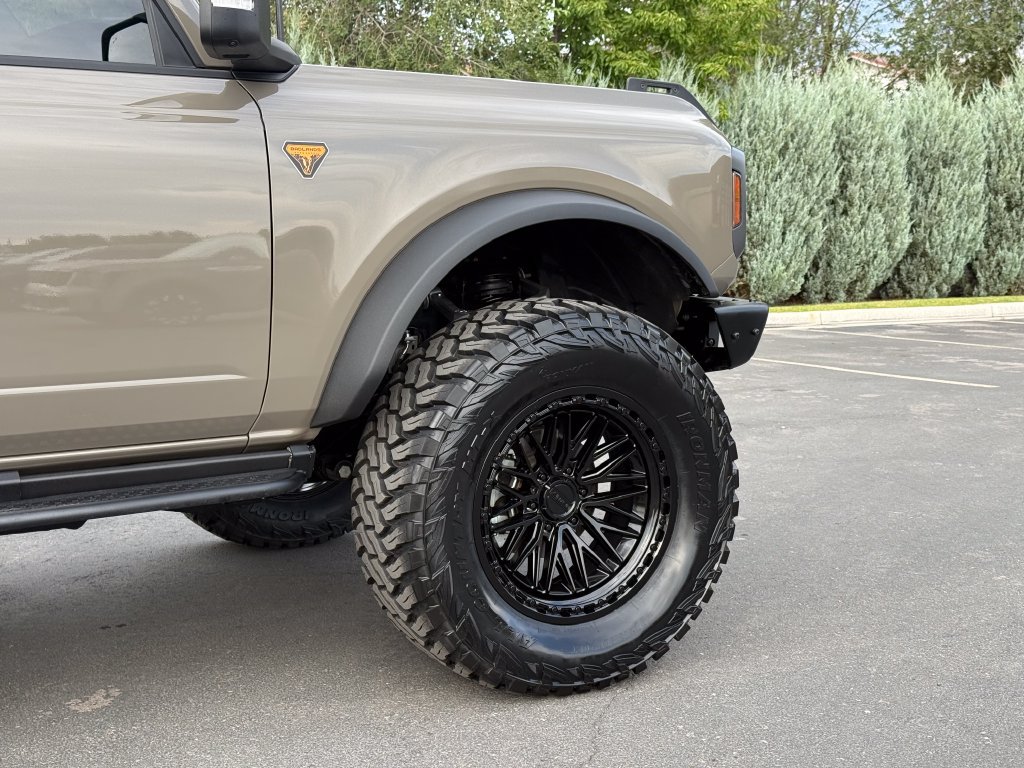 Used 2025 Ford Bronco Badlands AWD/4WD image 7
