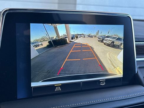 Used 2023 Chevrolet Suburban Premier AWD/4WD image 20