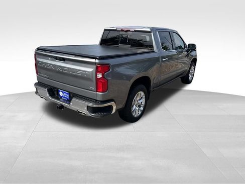 Used 2021 Chevrolet Silverado 1500 LTZ w/ LTZ Premium Package AWD/4WD image 7
