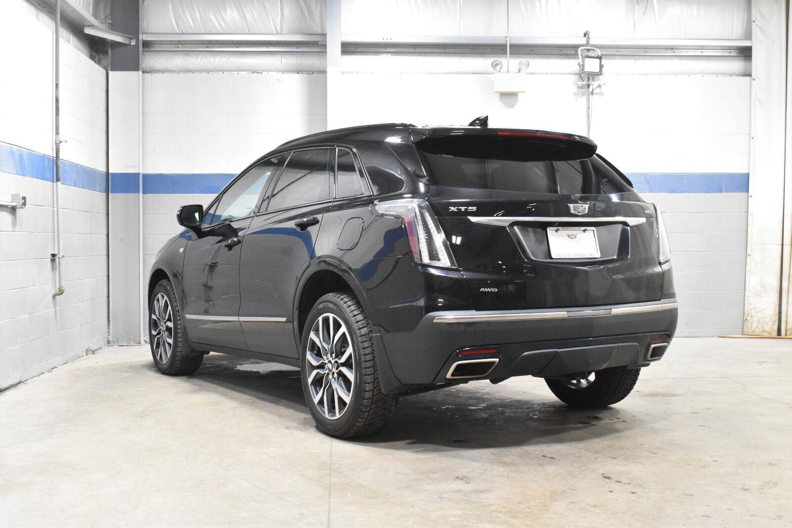 Used 2022 Cadillac XT5 Sport AWD/4WD image 22