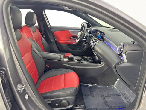 Used 2022 Mercedes-Benz A 220 w/ AMG Line image 15