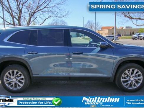 Used 2025 Buick Enclave Preferred AWD/4WD image 6
