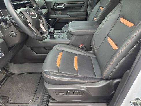 Used 2024 GMC Sierra 1500 AT4 w/ Technology Package image 15