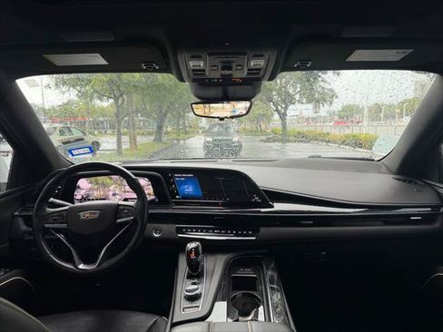 Used 2021 Cadillac Escalade Sport RWD image 21