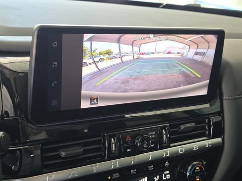 New 2026 Nissan Pathfinder SV w/ SV Premium Package FWD image 17