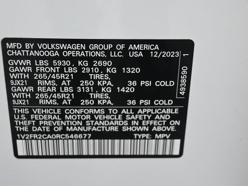 Used 2024 Volkswagen Atlas SEL Premium R-Line image 12