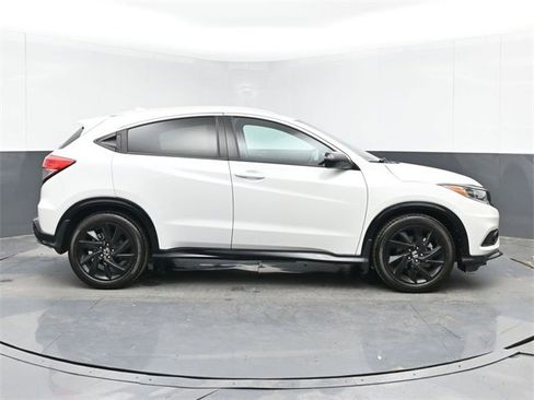 Used 2022 Honda HR-V Sport image 11