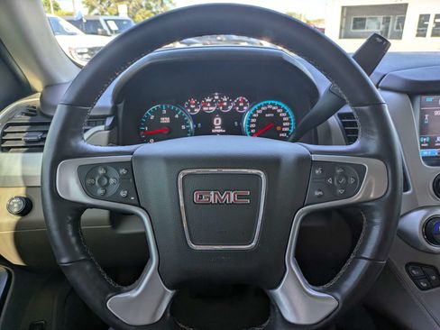 Used 2017 GMC Yukon SLT w/ Open Road Package RWD image 30