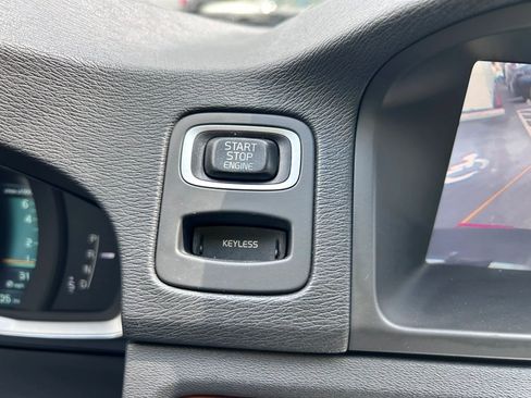 Used 2014 Volvo XC70 T6 image 45