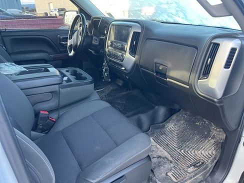 Used 2018 GMC Sierra 1500 SLE image 25