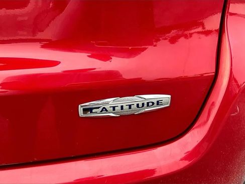 Used 2017 Jeep Compass Latitude w/ Popular Equipment Group image 8