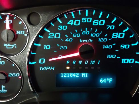 Used 2020 Chevrolet Express 2500 w/ Driver Convenience Package RWD image 19