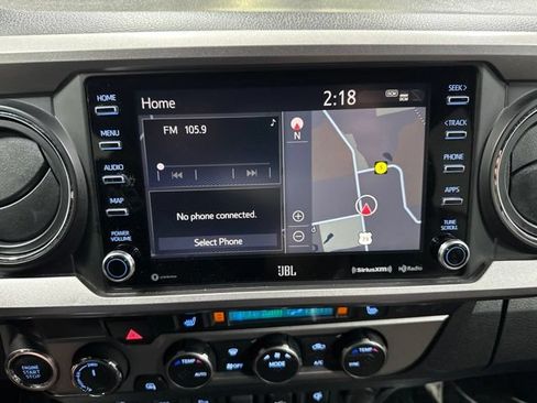 Used 2020 Toyota Tacoma Limited AWD/4WD image 24
