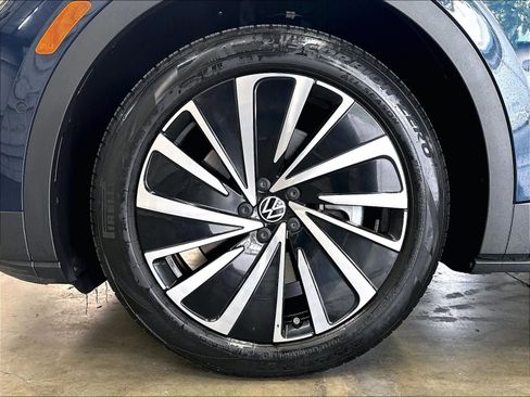Used 2023 Volkswagen ID.4 Pro S Plus RWD image 36