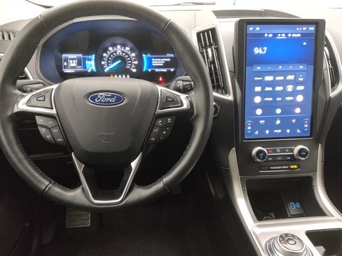 Used 2024 Ford Edge SEL image 22