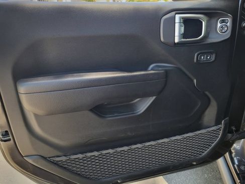 Used 2023 Jeep Wrangler Unlimited w/ 8.4" Radio Group AWD/4WD image 15