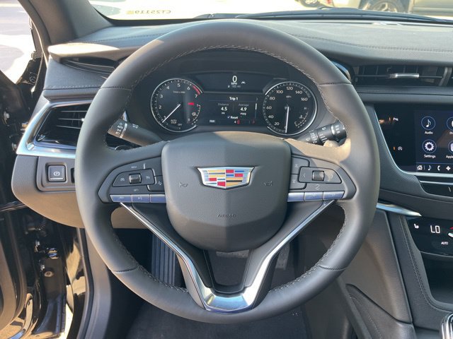New 2025 Cadillac XT6 Luxury FWD image 19