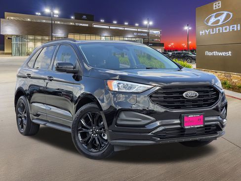 Used 2024 Ford Edge SE w/ Black Appearance Package AWD/4WD image 3