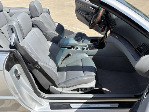 Used 2005 BMW 330Ci Convertible RWD image 11
