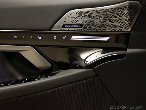 New 2026 BMW 530i xDrive w/ Premium Package image 25