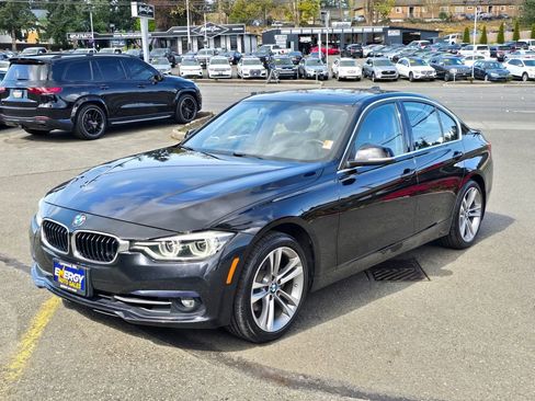 Used 2018 BMW 330i xDrive Sedan image 4