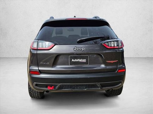 Used 2022 Jeep Cherokee Trailhawk AWD/4WD image 6