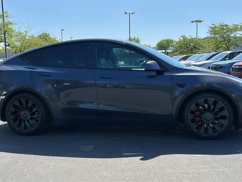 Used 2022 Tesla Model Y Performance AWD/4WD image 4