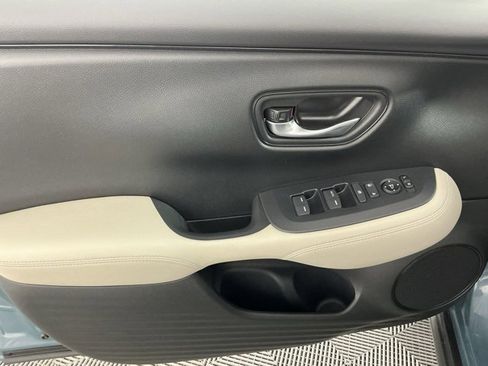 Certified 2024 Honda HR-V LX image 7