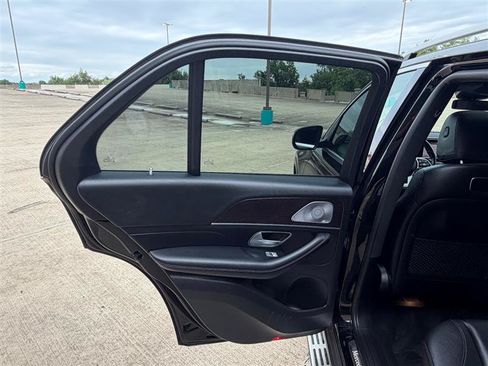 Used 2020 Mercedes-Benz GLE 350 4MATIC image 37